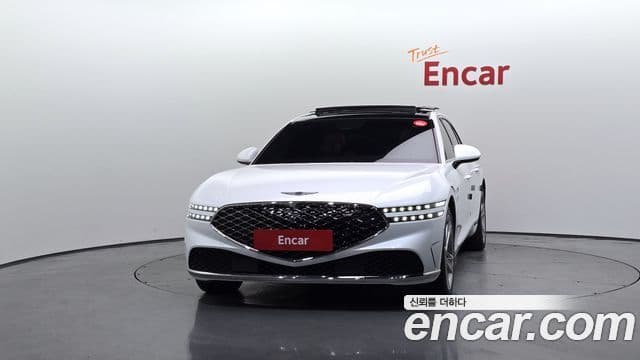 Genesis G90 (RS4) 3