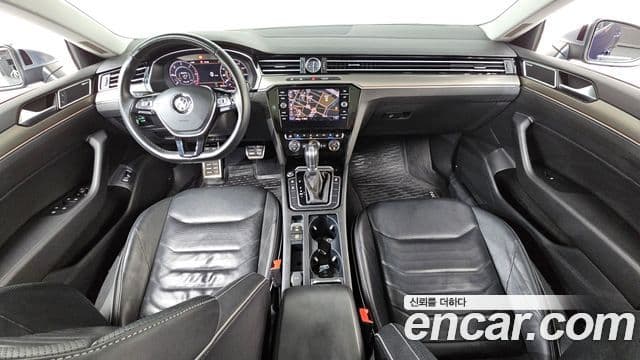Volkswagen Arteon 4
