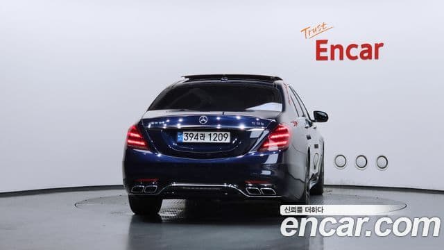 Mercedes-Benz S-Class W222 4