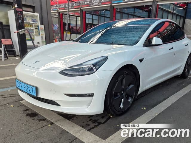 Tesla Model 3 1