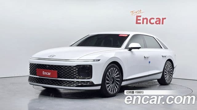 Hyundai Grandeur Hybrid (GN7) 1