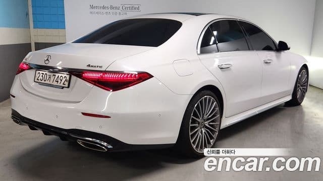 Mercedes-Benz S-Class W223 2