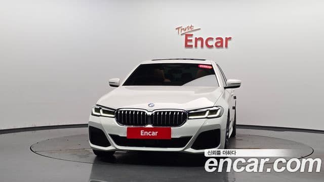 BMW 5 Series (G30) 2
