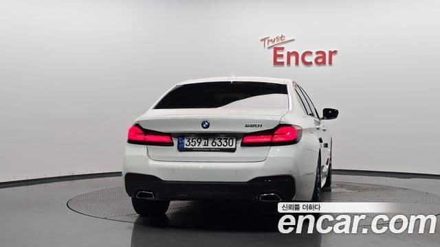 BMW 5 Series (G30) 3