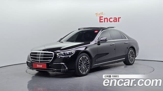 Mercedes-Benz S-Class W223 1