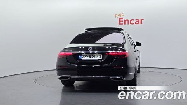 Mercedes-Benz S-Class W223 4