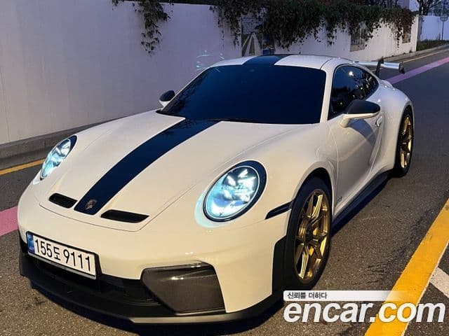 Porsche 911 (992) — 1