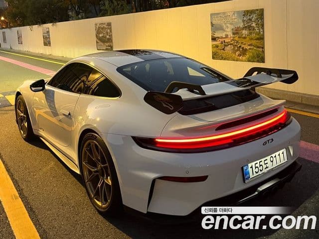 Porsche 911 (992) 4