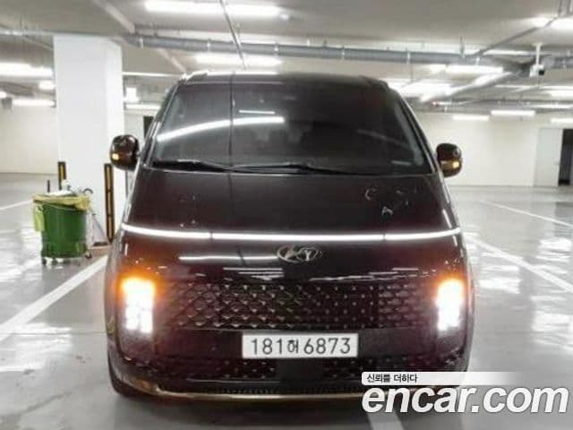 Hyundai Staria 2