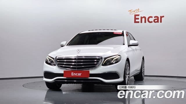 Mercedes-Benz E-Class W213 3