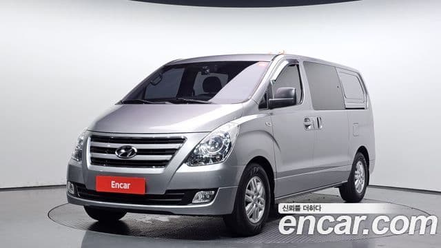 Hyundai Grand Starex 1