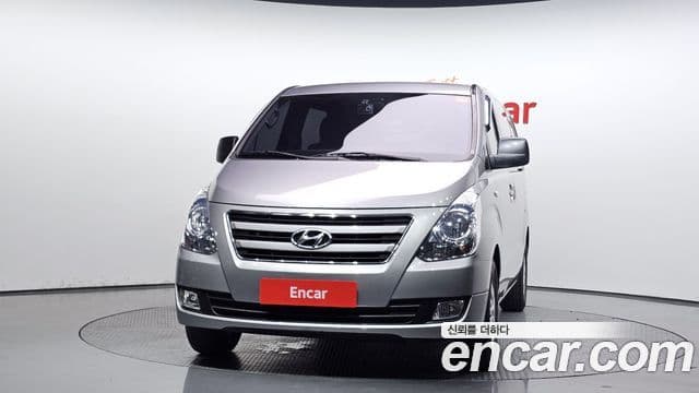 Hyundai Grand Starex 3