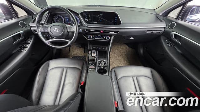 Hyundai Sonata (DN8) 4