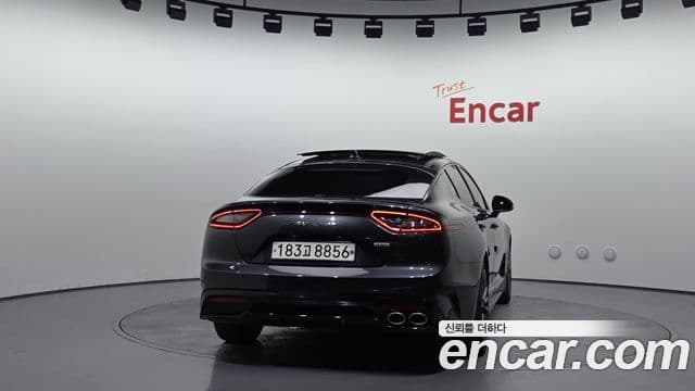 Kia Stinger 3