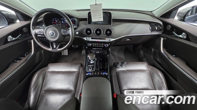 Kia Stinger 4