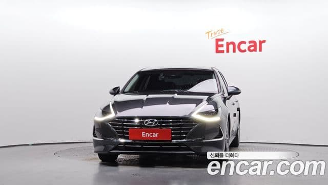 Hyundai Sonata (DN8) 3