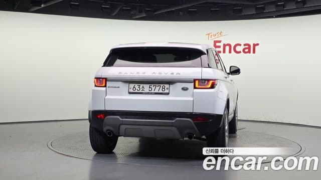 Land Rover Range Rover Evoque 4