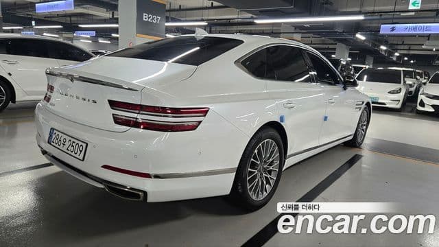 Genesis G80 (RG3) 2