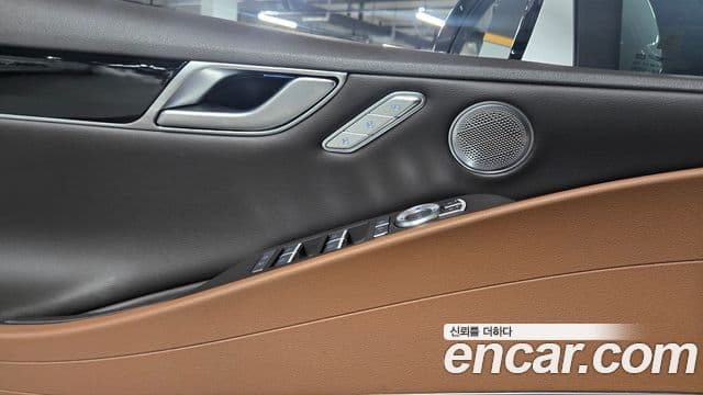 Genesis G80 (RG3) 4