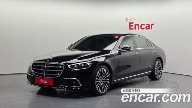 Mercedes-Benz S-Class W223 1