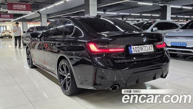 BMW 3 Series (G20) 4