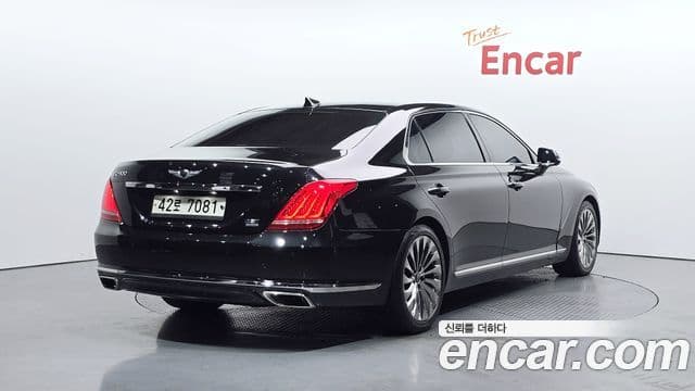 Genesis EQ900 2