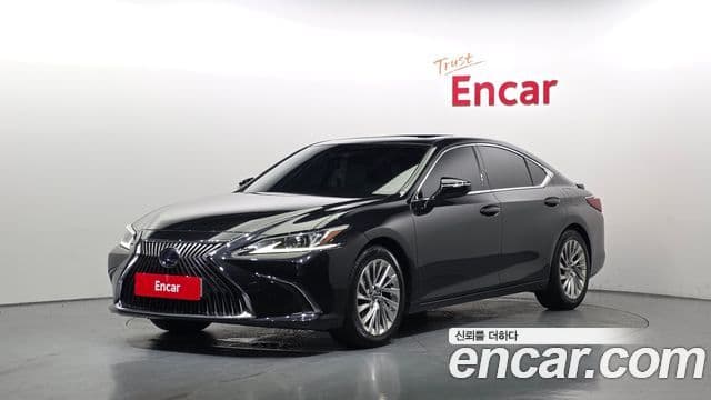 Lexus ES300h 7th Gen 1
