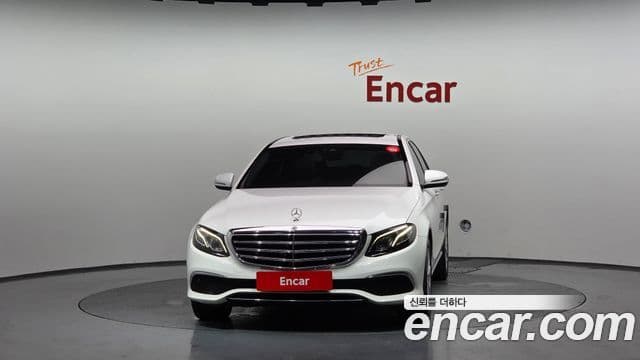 Mercedes-Benz E-Class W213 3