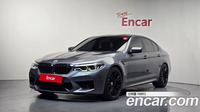 BMW M5 (F90)