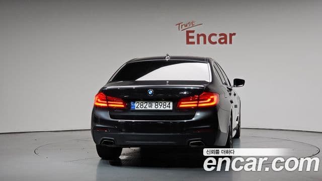 BMW 5 Series (G30) 3