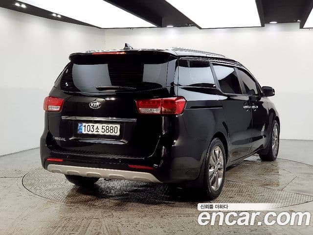 Kia All New Carnival 3