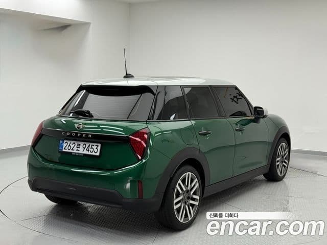 MINI Cooper C 4th Gen 2