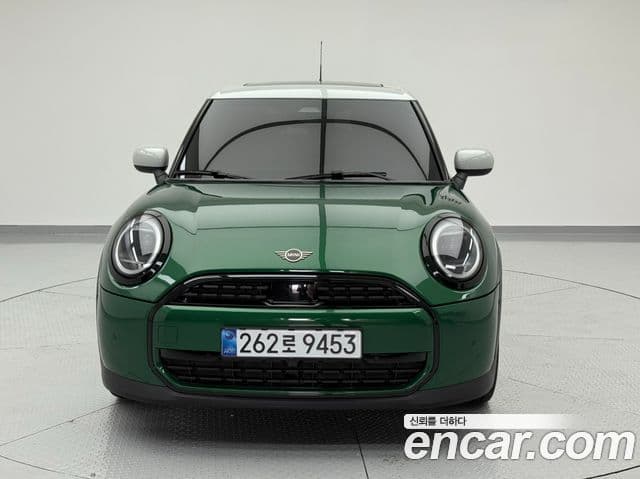 MINI Cooper C 4th Gen 3