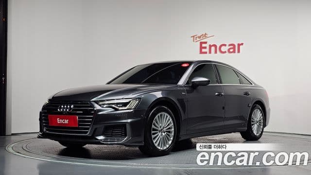 Audi A6 (C8) 1