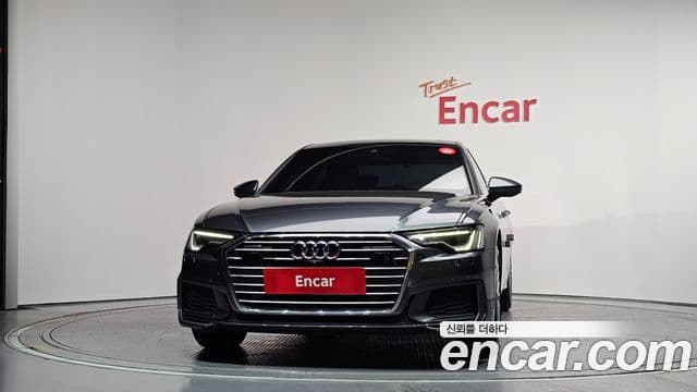 Audi A6 (C8) 3