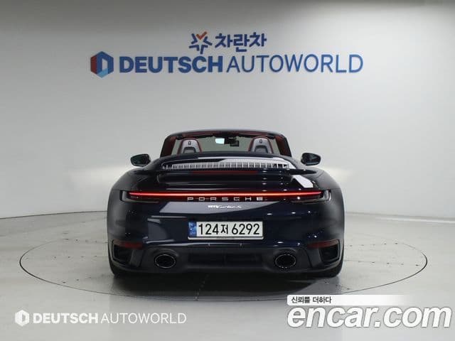 Porsche 911 (992) 4