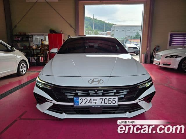 Hyundai The New Avante (CN7) 2
