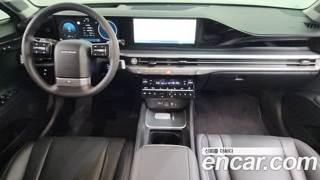 Hyundai Grandeur (GN7) 4