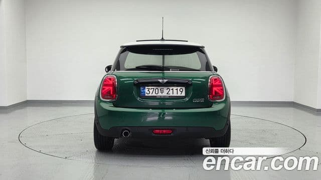 MINI Cooper 4