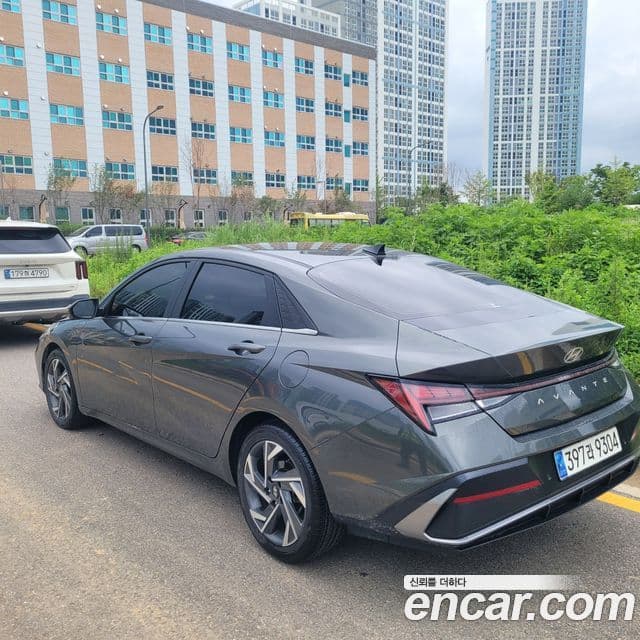 Hyundai The New Avante (CN7) 2