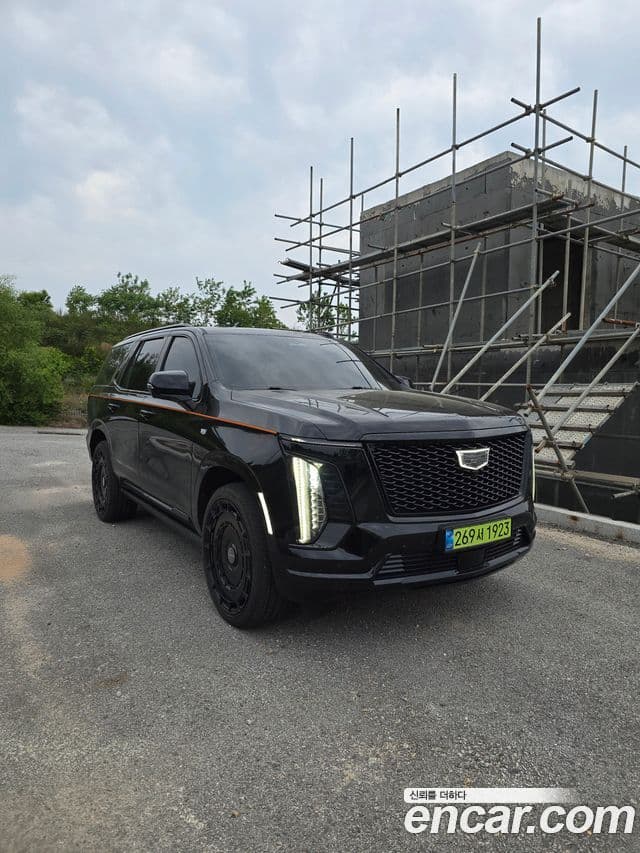 Cadillac Escalade 5th Gen 1