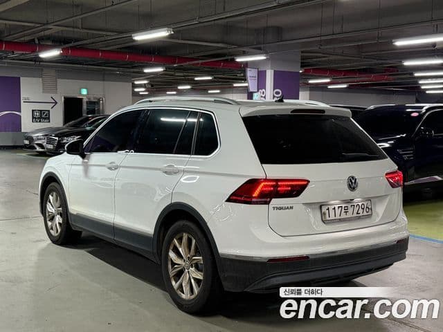 Volkswagen Tiguan 2nd Gen 4