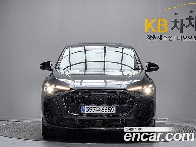 Audi Q5 (80A) 2