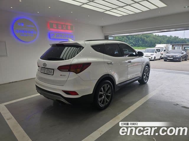 Hyundai Santa Fe The Prime 4