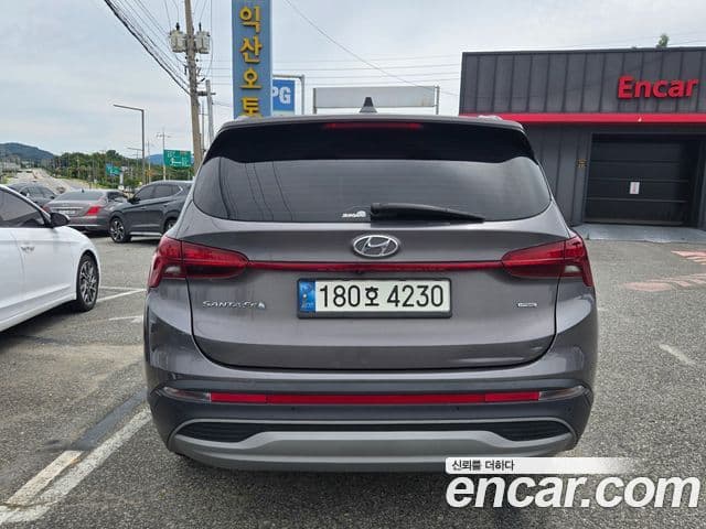 Hyundai The New Santa Fe 3