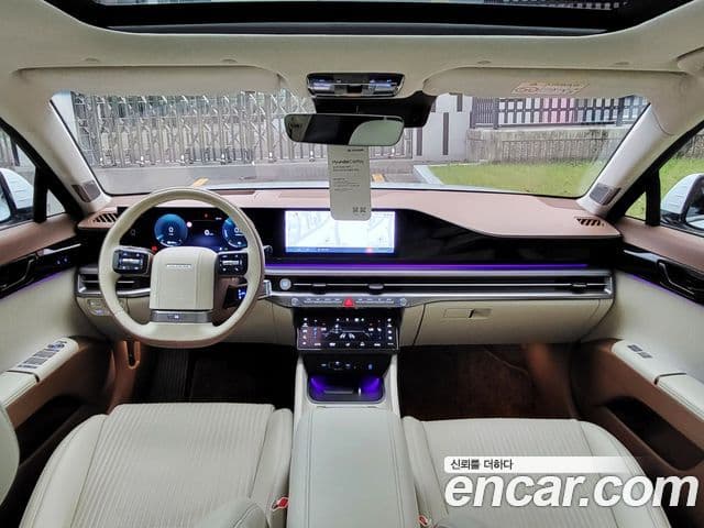 Hyundai Grandeur Hybrid (GN7) 4