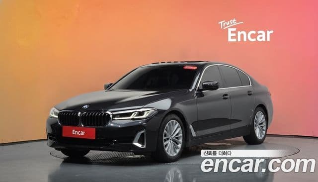 BMW 5 Series (G30)