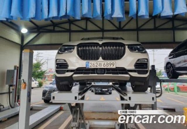 BMW X5 (G05)