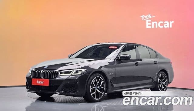BMW 5 Series (G30)