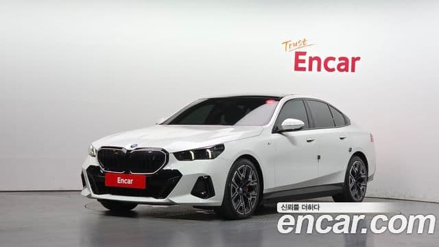 BMW i5 (G60)
